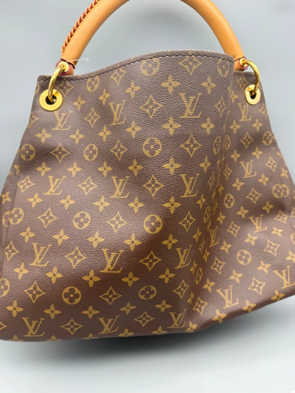 Louis Vuitton Artsy MM - 2016 Model w/Peeling